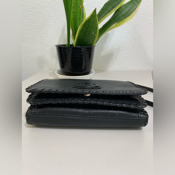 💕👜Tory Burch Leather Chain Crossbody Bag💕👜👜 - Picture 8 of 11